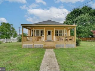 1100 Dwight Ave, Colonial Beach, VA 22443