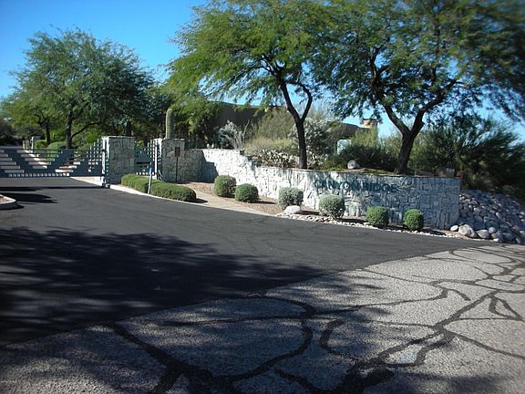 2nd image of 4695 N Rocky Crest Pl