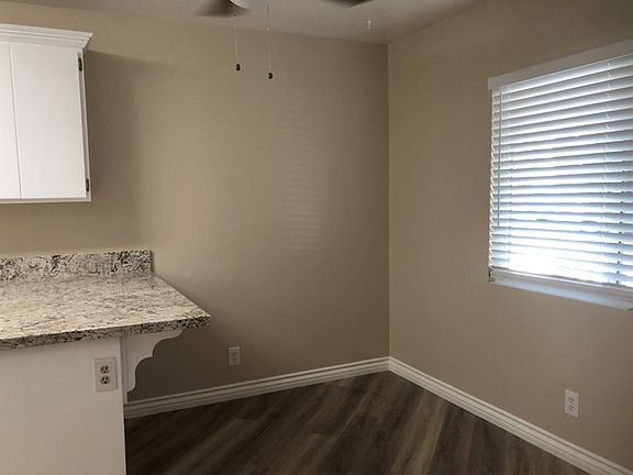 5th image of 24266 Groven Ln