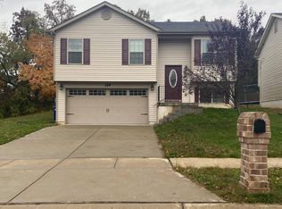 124 Katie Lynn Ct, Wentzville, MO 63385