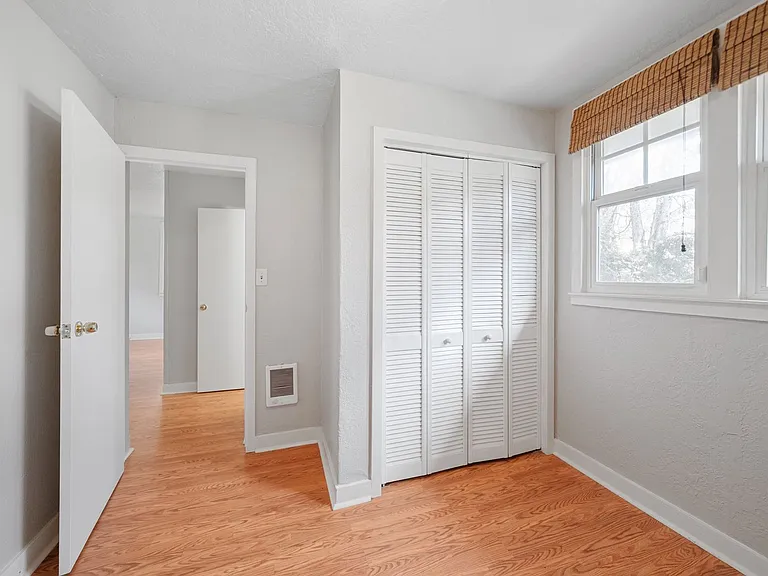 6832 SE 50th Ave — Photo 17