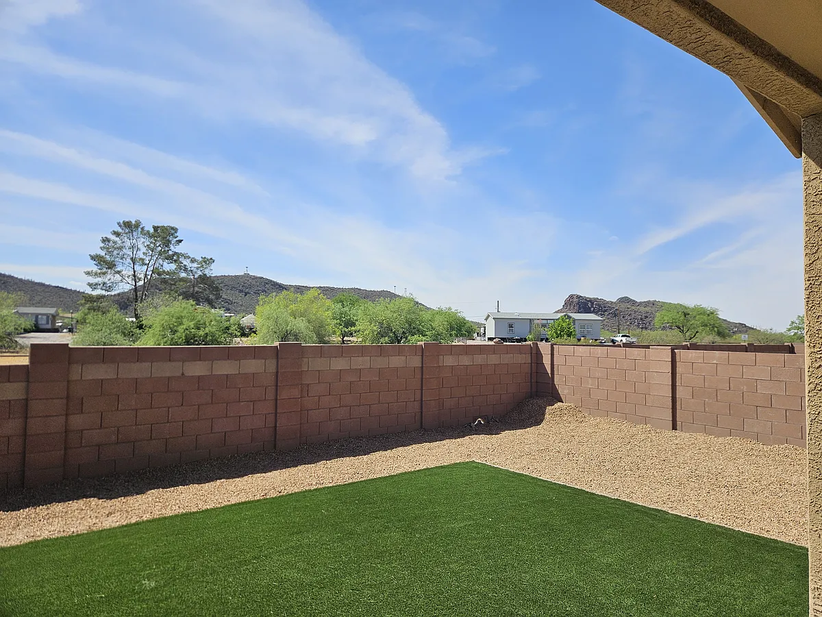 Building Photo - 9947 N Summerstone Ave