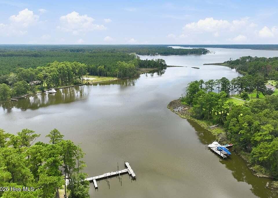 1st image of 102 Cummins Creek Road