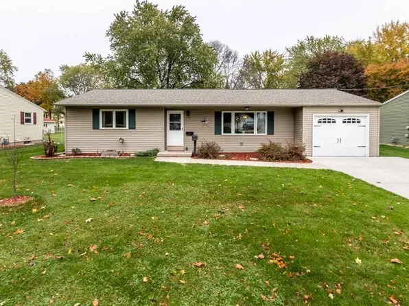 1449 Hastings St, Green Bay, WI 54301