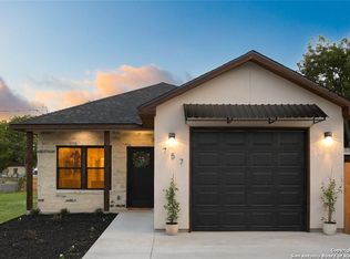 757 Collins Ave, Seguin, TX 78155