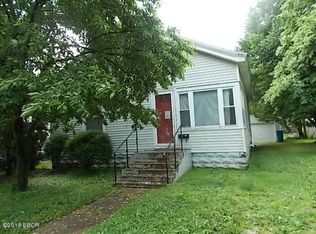 531 W 6th St, Mount Carmel, IL 62863