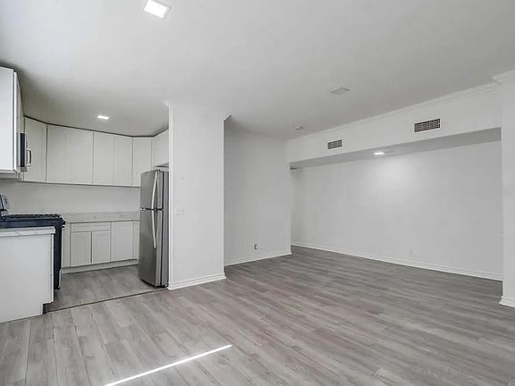 4th image of 734-738 Grand Ave #91977