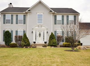 38899 Bridle Ct, Avon, OH 44011