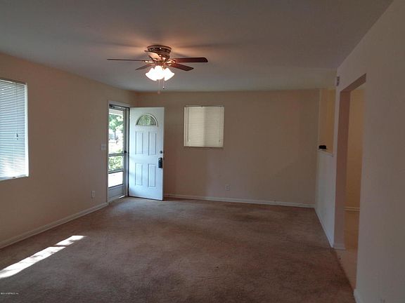 3rd image of 2029 Burpee Dr