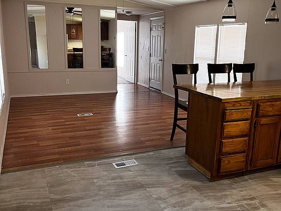 5th image of 1893 Sea Breeze Ln