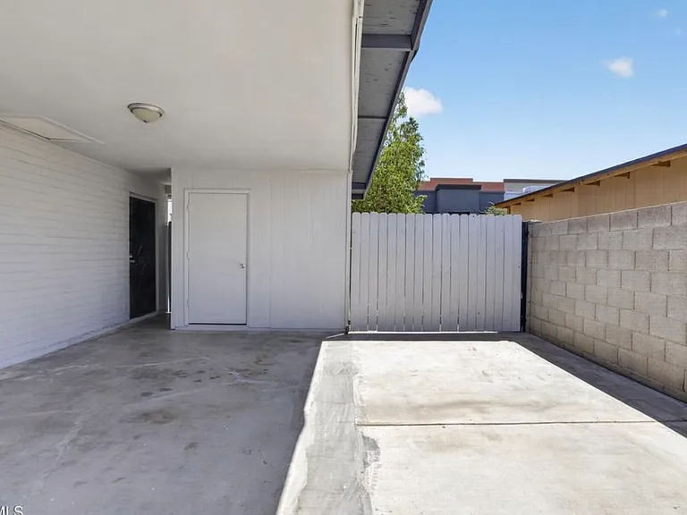 2215 W Butler Dr — Photo 14