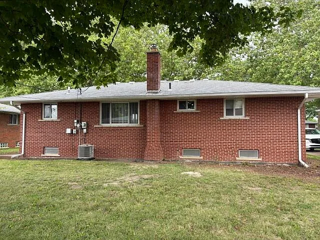 15435 Bainbridge St — Photo 15