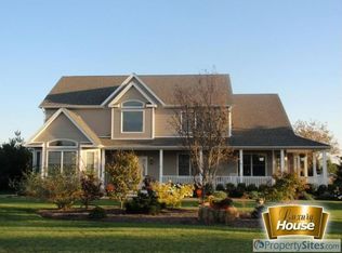 7 Kingfish Ct, Riverhead, NY 11901