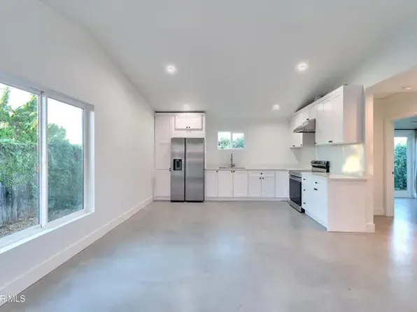 219 Sandberg St #B, Thousand Oaks, CA 91360