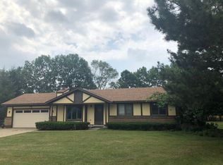 2372 Lakehurst Dr NE, Grand Rapids, MI 49525