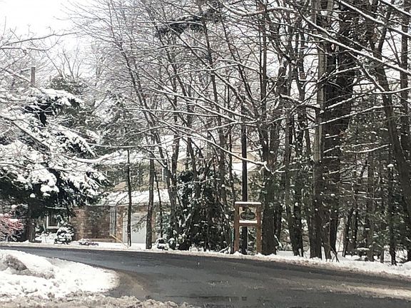 3rd image of 5298 Holiday Dr