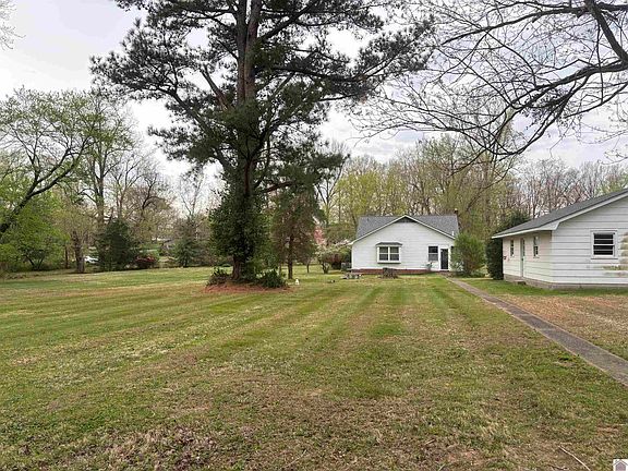 2nd image of 631 Berger Rd