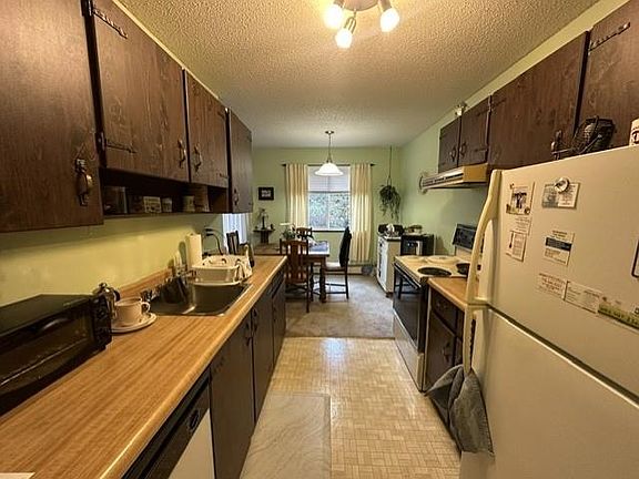2nd image of 7426 138th St #210