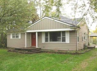 18930 Maplewood St, Livonia, MI 48152