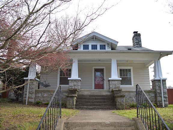3rd image of 1511 Northfield St