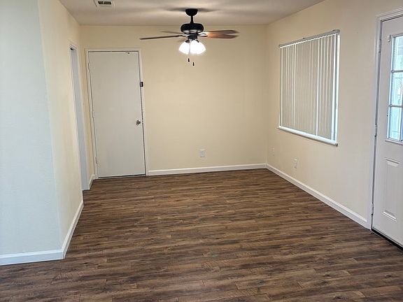 4th image of 1743 Hall St