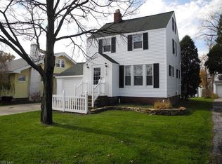1548 Longwood Dr, Mayfield Heights, OH 44124
