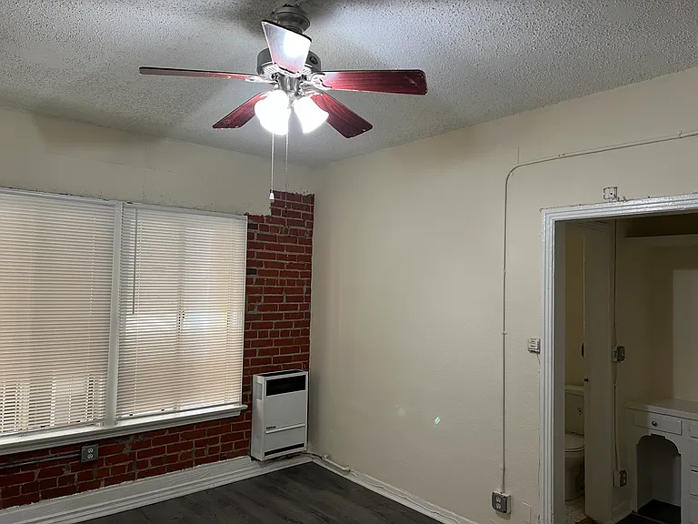 422 S Grand View St #A408 — Photo 12