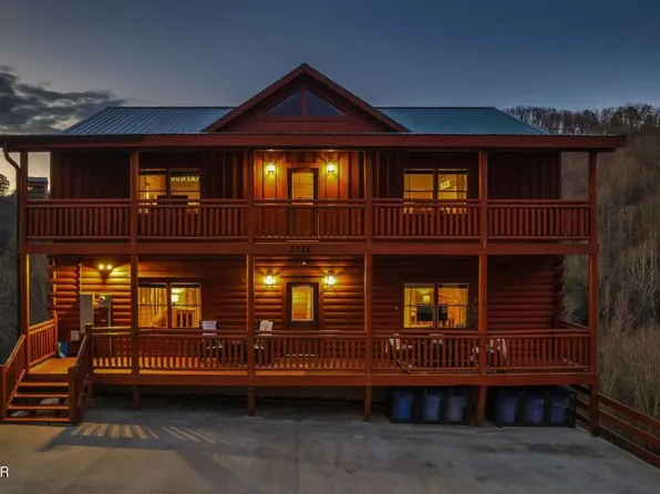 3328 Smoky Ridge Way, Sevierville, TN 37862
