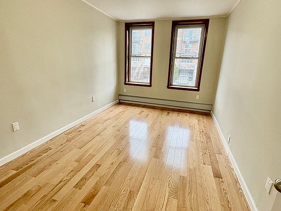 2nd image of 1130 Ovington Ave #1