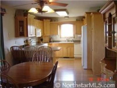 5th image of 2509 Lois Ln SE