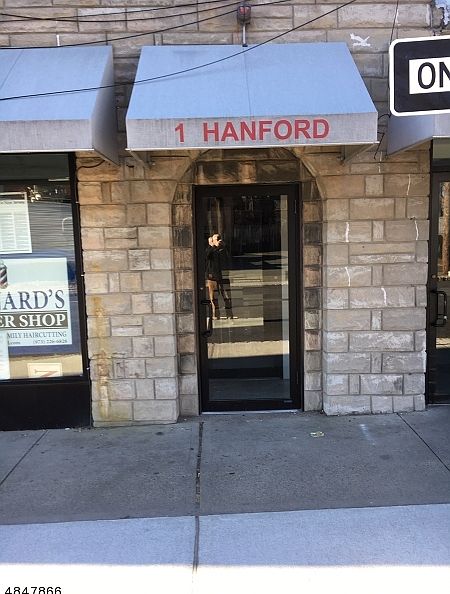 1st image of 1 Hanford Pl APT 5