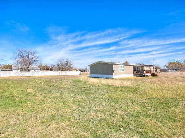 250 W Waco St, Paint Rock, TX 76866