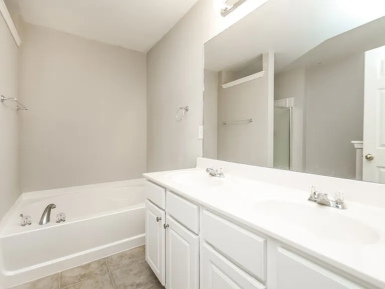 713 Celeste Ln SW — Photo 14