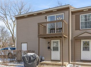 1230 Bunker Hill Ct APT A, Wheaton, IL 60189