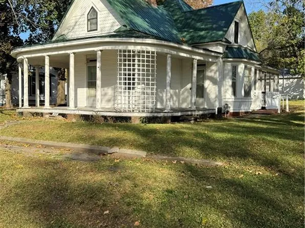 317 Richardson St, Bolckow, MO 64427