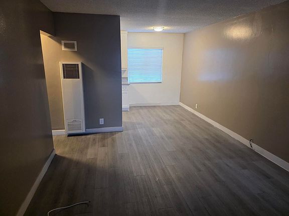 4th image of 2821 E 65th St APT B