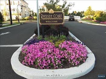 5th image of 200 Blue Heron Dr
