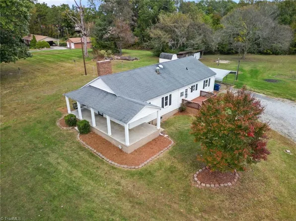 10124 Archdale Rd, Trinity, NC 27370