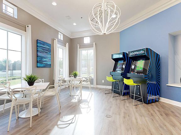 5th image of 8636 Villa Point #23-36