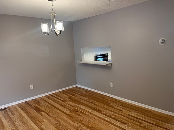 5th image of 108 Cedar Knolls Dr #108