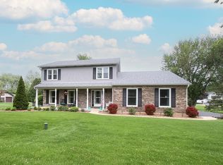 4N670 Council Ct, Elburn, IL 60119