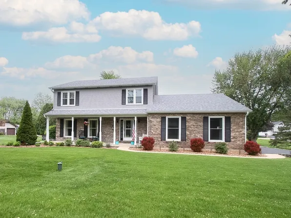 4N670 Council Ct, Elburn, IL 60119