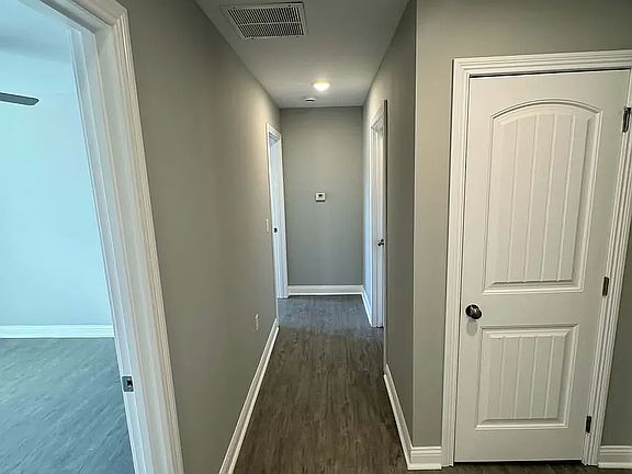 4th image of 3234 Clover Field Ct