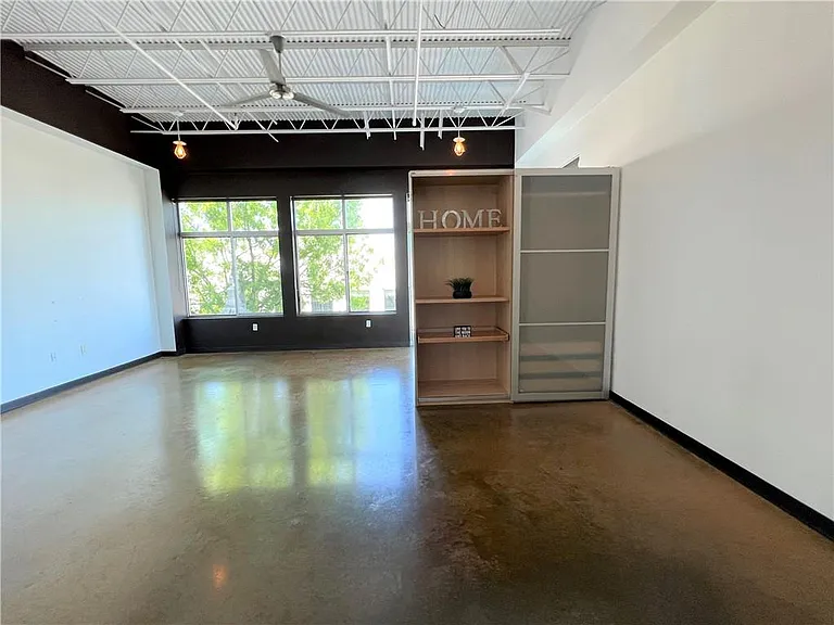 2401 E 6th St #3044 — Photo 12