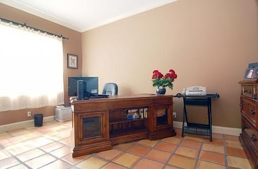 5th image of 3103 W Tambay Ave