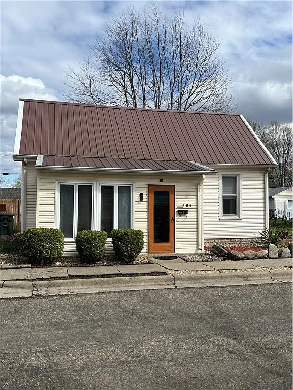 409 N 11th St photo 1
