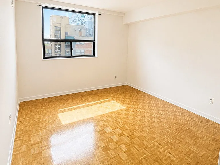 80 Saint Patrick St #715 — Photo 4