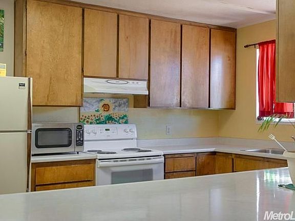 5th image of 8023 Barite St