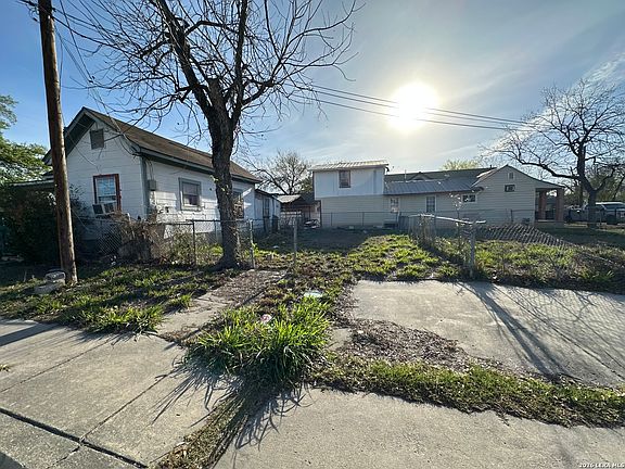 2nd image of 712 S Calaveras LOT 235