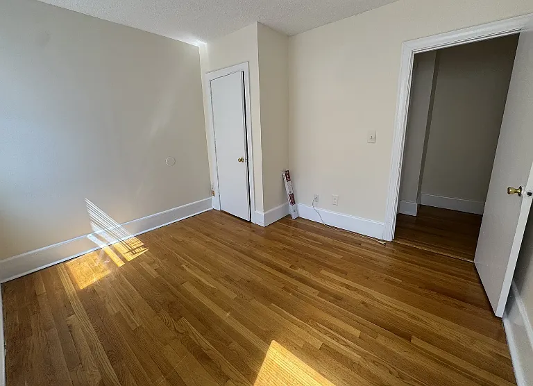 11 Barrows St #3 — Photo 5